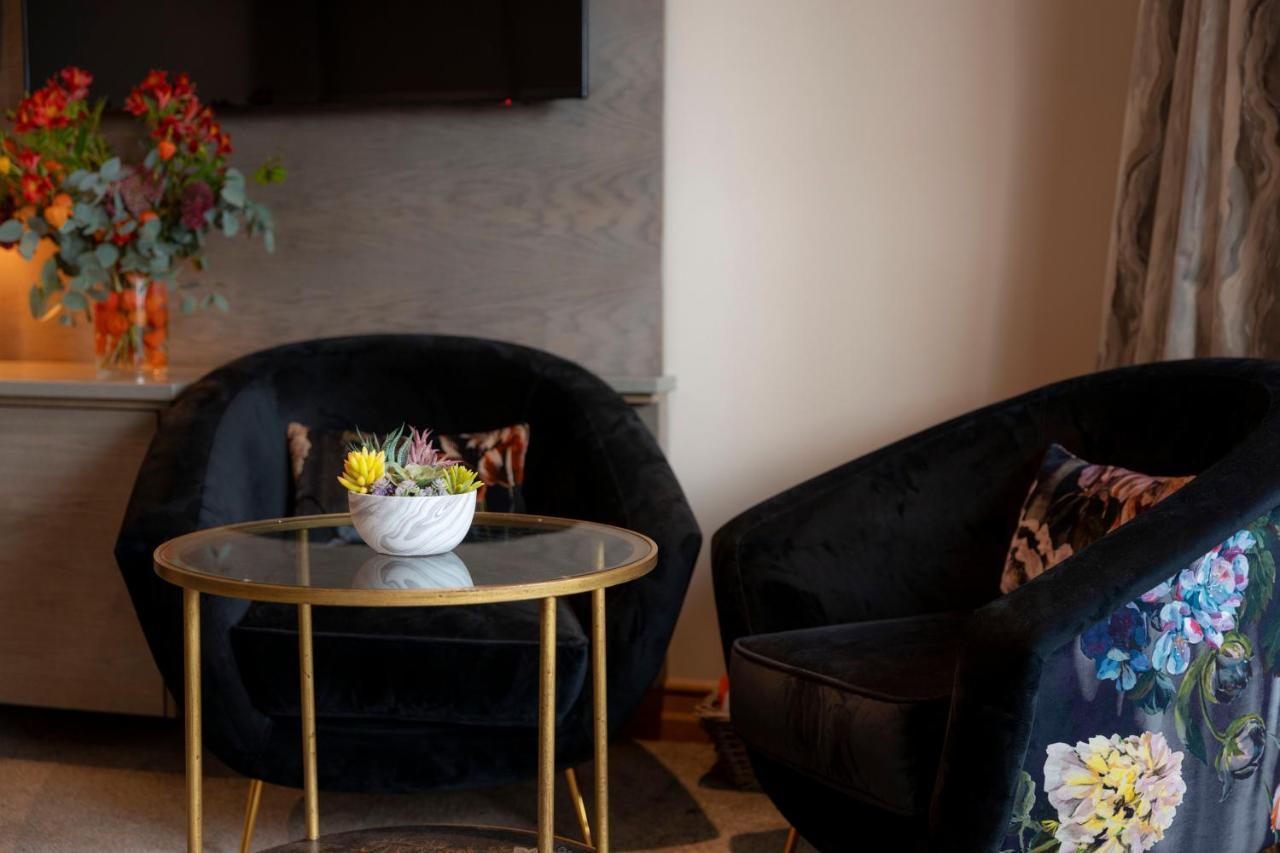 Wineport Lodge กลาสซัน ภายนอก รูปภาพ