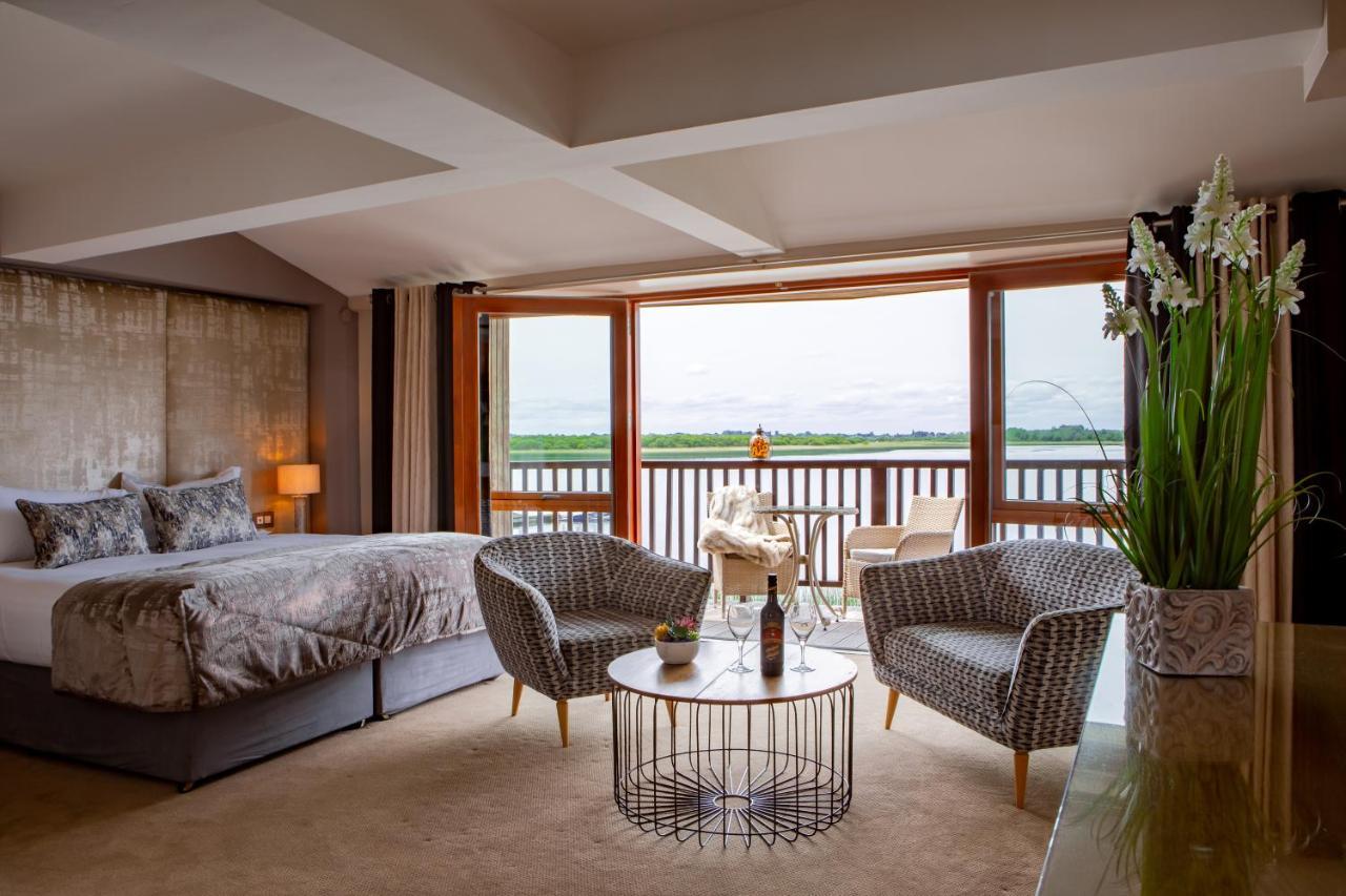 Wineport Lodge กลาสซัน ภายนอก รูปภาพ