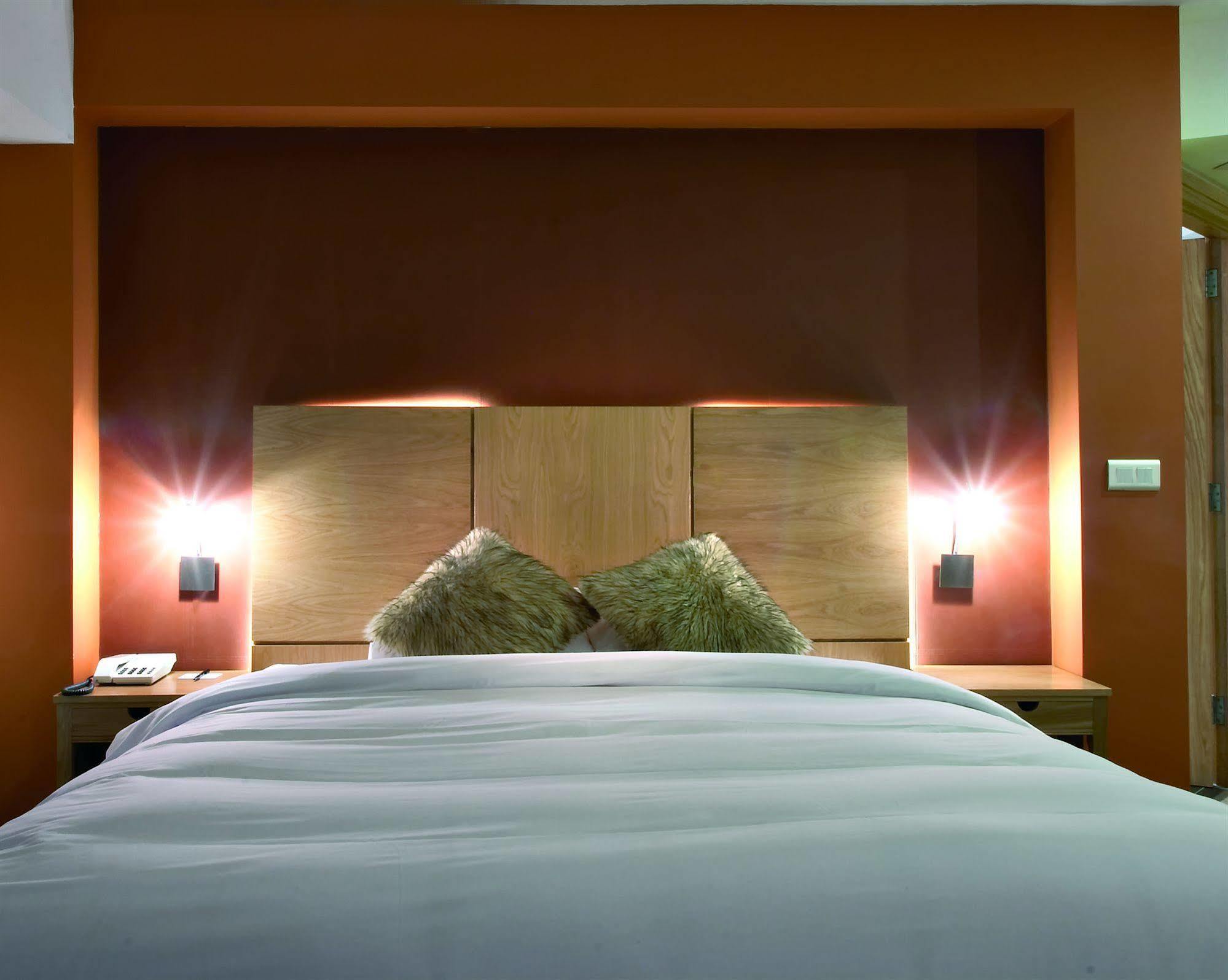 Wineport Lodge กลาสซัน ภายนอก รูปภาพ